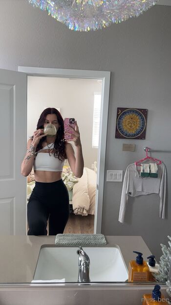 bri / miss.x.bee nude photo #16