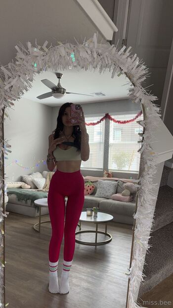 bri / miss.x.bee nude photo #18