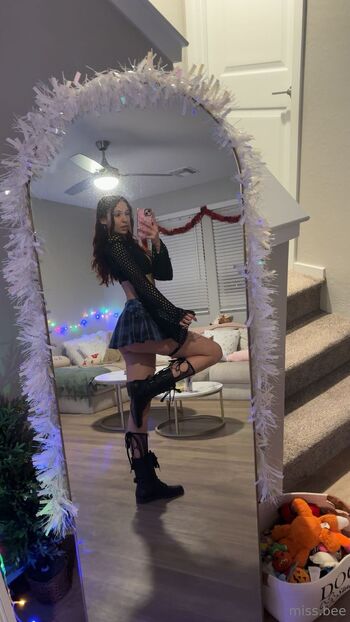 bri / miss.x.bee nude photo #28