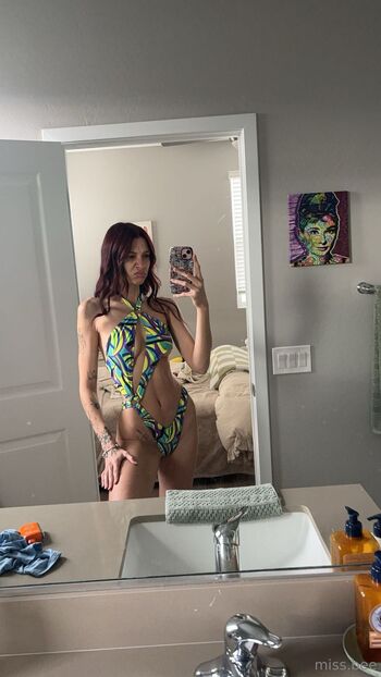 bri / miss.x.bee nude photo #36