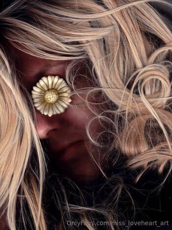 Miss Love Hear / miss_loveheart_art nude photo #23