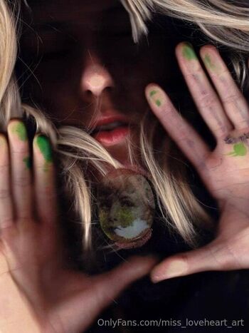 Miss Love Hear / miss_loveheart_art nude photo #26