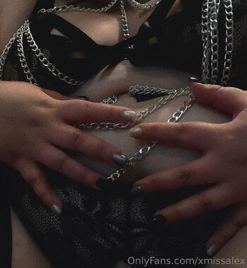 Ms. Ale / missalexsworld nude photo #9