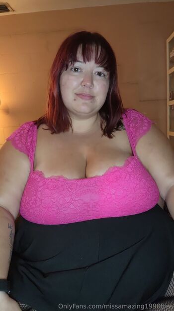 Carmel / missamazing1990free nude photo #4