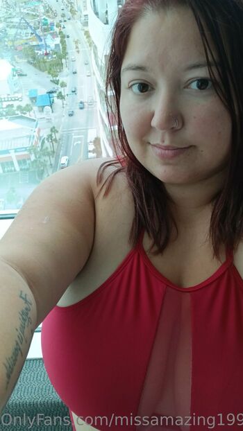 Carmel / missamazing1990free nude photo #16