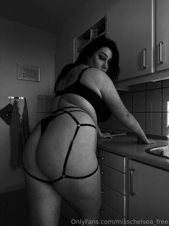 Missxchelsea FRE / misschelsea_free nude photo #6