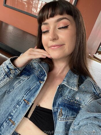 FREE Domino Fay / missdominofaye nude photo #15