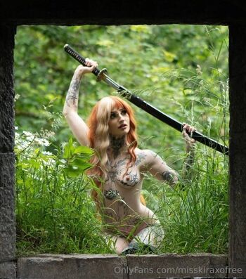 GOTH MOMMYS FREE PAGE / misskiraxofree nude photo #9