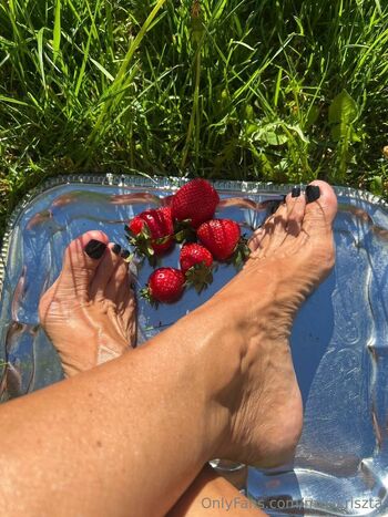 Kriszt / misskriszta / kriszta550 nude photo #18