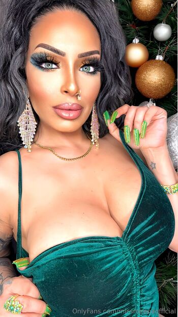 Pakistani Goddess FREE / missmeenaofficial nude photo #14