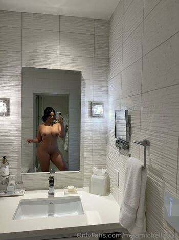 Michell / missmichelleyg2 nude photo #6
