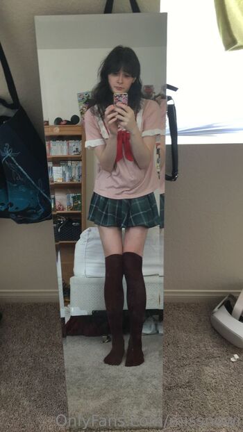 Now / missnowi nude photo #7