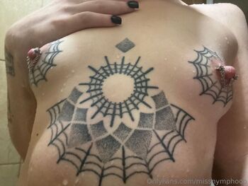 Pr3ttyfvngz / missnymphooo nude photo #3