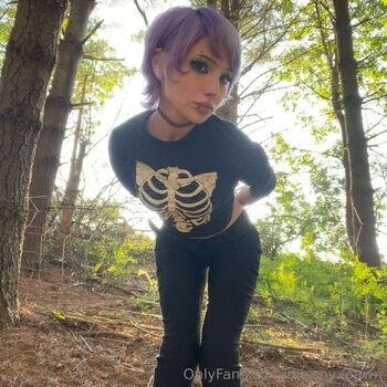 nikki / missnyxdawn nude photo #18