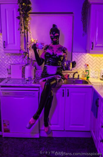 Miss Pixie / misspixiee nude photo #38