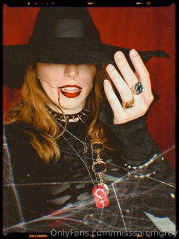 Salem Gre / misssalemgrey nude photo #1