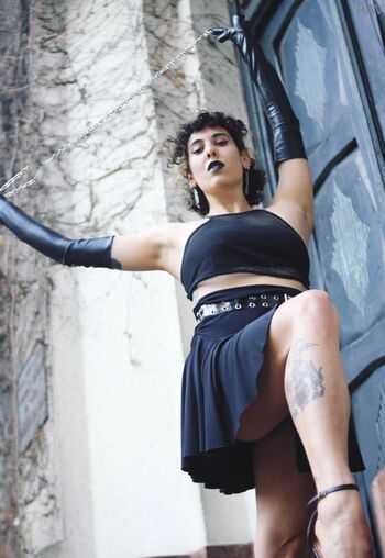 Goddess RAV / misssraven nude photo #3