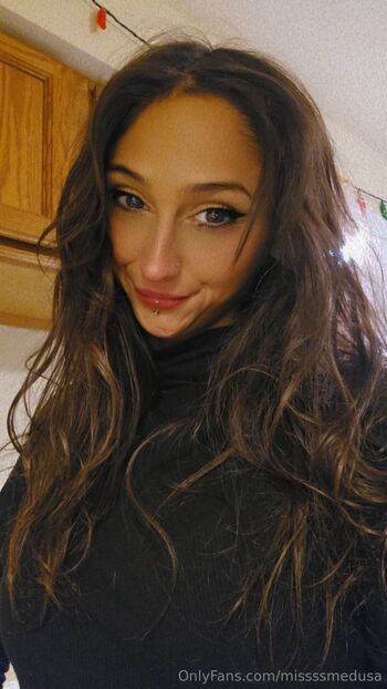 MissMedus / missssmedusa nude photo #9