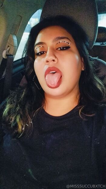 Jes / misssuccubxtch nude photo #2