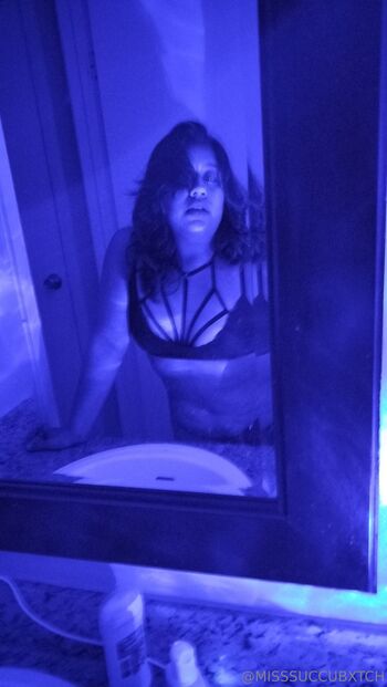 Jes / misssuccubxtch nude photo #32