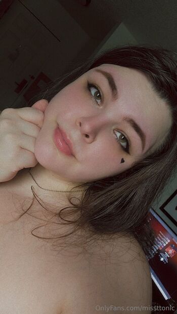 Miss / missttonic nude photo #4