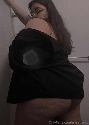 Miss / missttonic nude photo #7