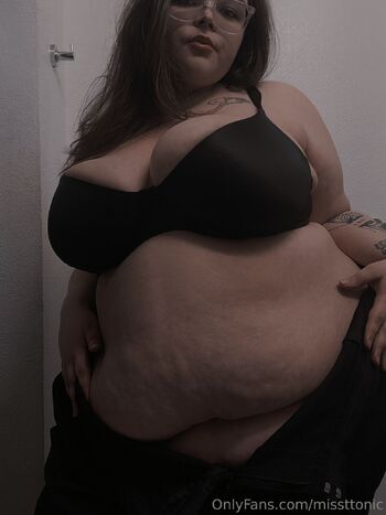 Miss / missttonic nude photo #9