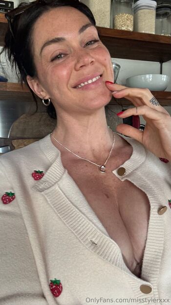 Alison Tyle / misstylerxxx / bodiesbyc_ / bodiesbyc nude photo #34