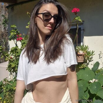 Juli / missyjulie nude photo #2