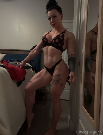 Missy Paige / missypaigexx / courtneyryvn / _missypaige nude photo #11