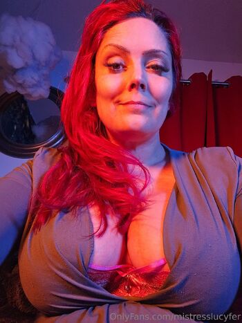 Goddess Lucyfe / mistresslucyfer nude photo #5