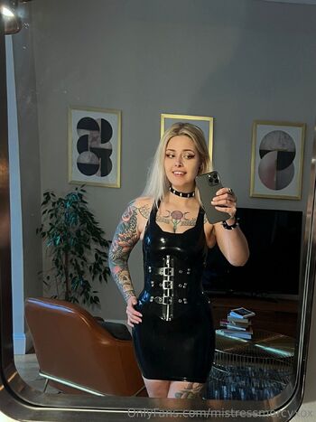 MistressMercyxo / mistressmercyxox nude photo #18
