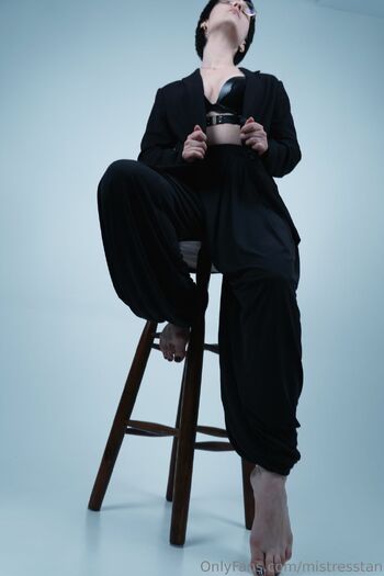 Sasha Ta / mistresstan / mistressashatan nude photo #1