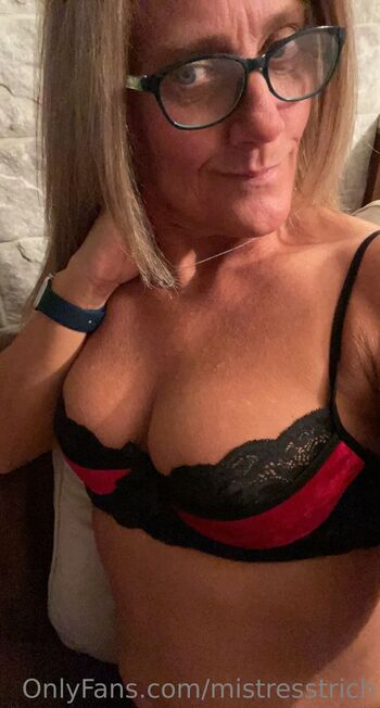 Mistress / mistresstrich nude photo #37