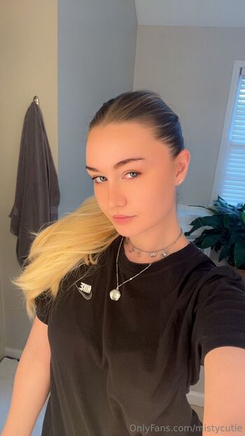 Mist / mistycutie nude photo #2