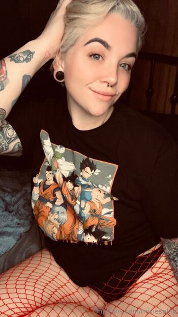 OnlyFans / mixiesplay nude photo #1