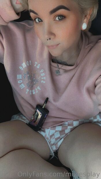 OnlyFans / mixiesplay nude photo #5