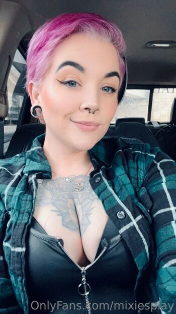 OnlyFans / mixiesplay nude photo #6