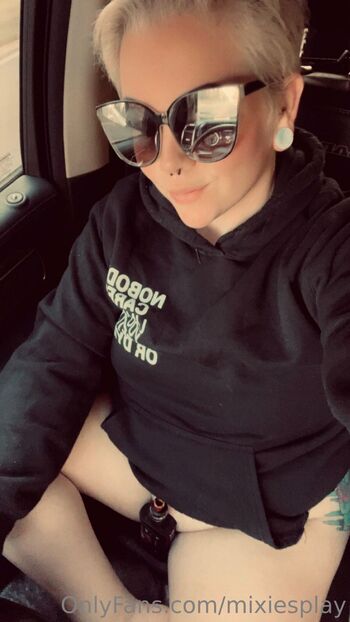 OnlyFans / mixiesplay nude photo #10