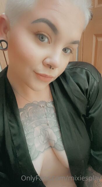 OnlyFans / mixiesplay nude photo #34