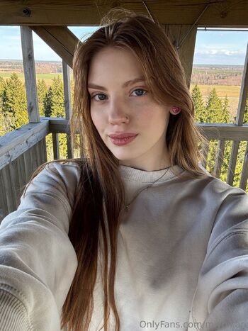 Mia / miyhikari nude photo #3