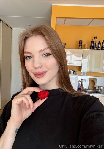 Mia / miyhikari nude photo #14