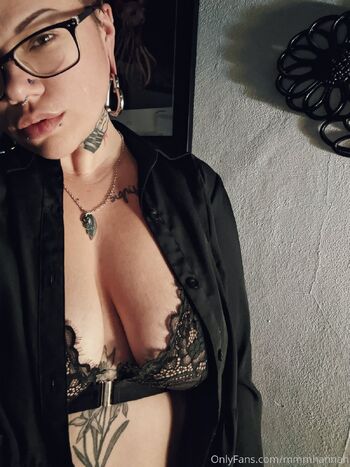 Hannah Be / mmmhannah nude photo #17