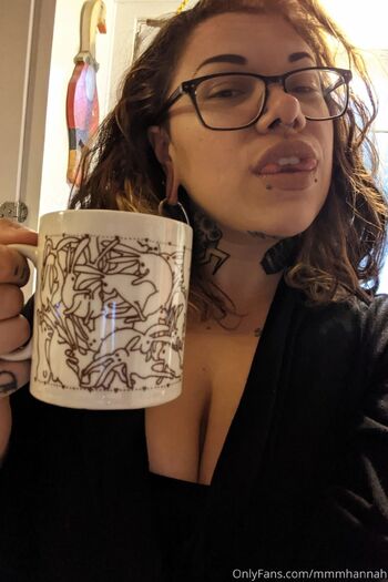 Hannah Be / mmmhannah nude photo #26