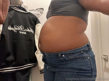 FeeDeeLy / moifeedeemoi nude photo #19