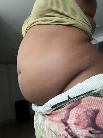 FeeDeeLy / moifeedeemoi nude photo #24