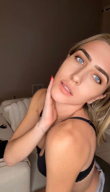 MOLL / mollificent nude photo #34