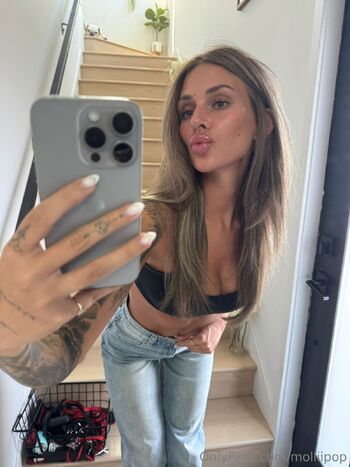 Moll / molliipop nude photo #5