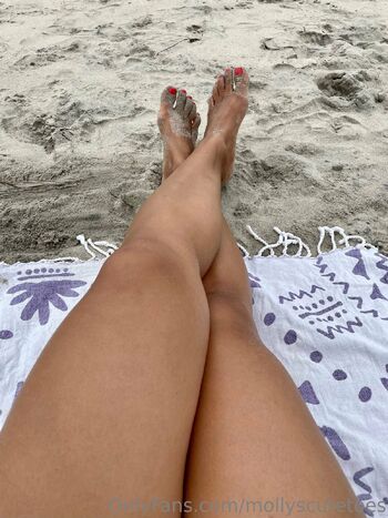 Molly C / mollyscutetoes / molly.gouttes nude photo #7