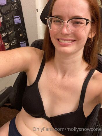 Mollysnowcon / mollysnowcone nude photo #38